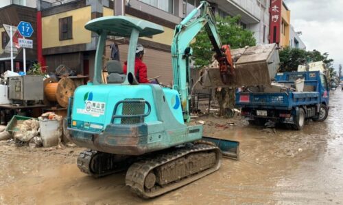 搬出作業の様子